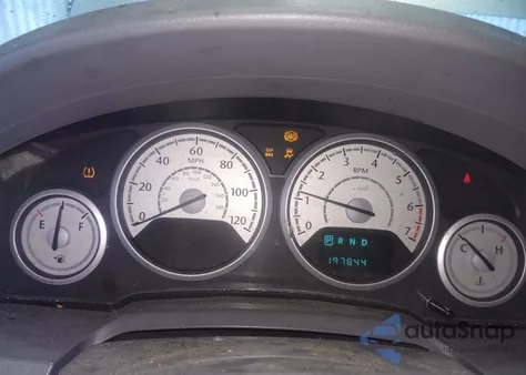 2008 Chrysler Town & Country Lx from USA, damaged, VIN 2A8HR44H08R748211